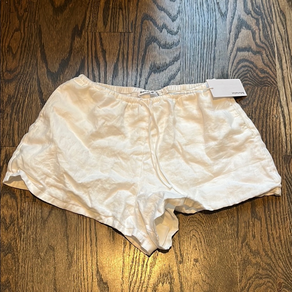 Unworn Reformation Zoey Linen shorts